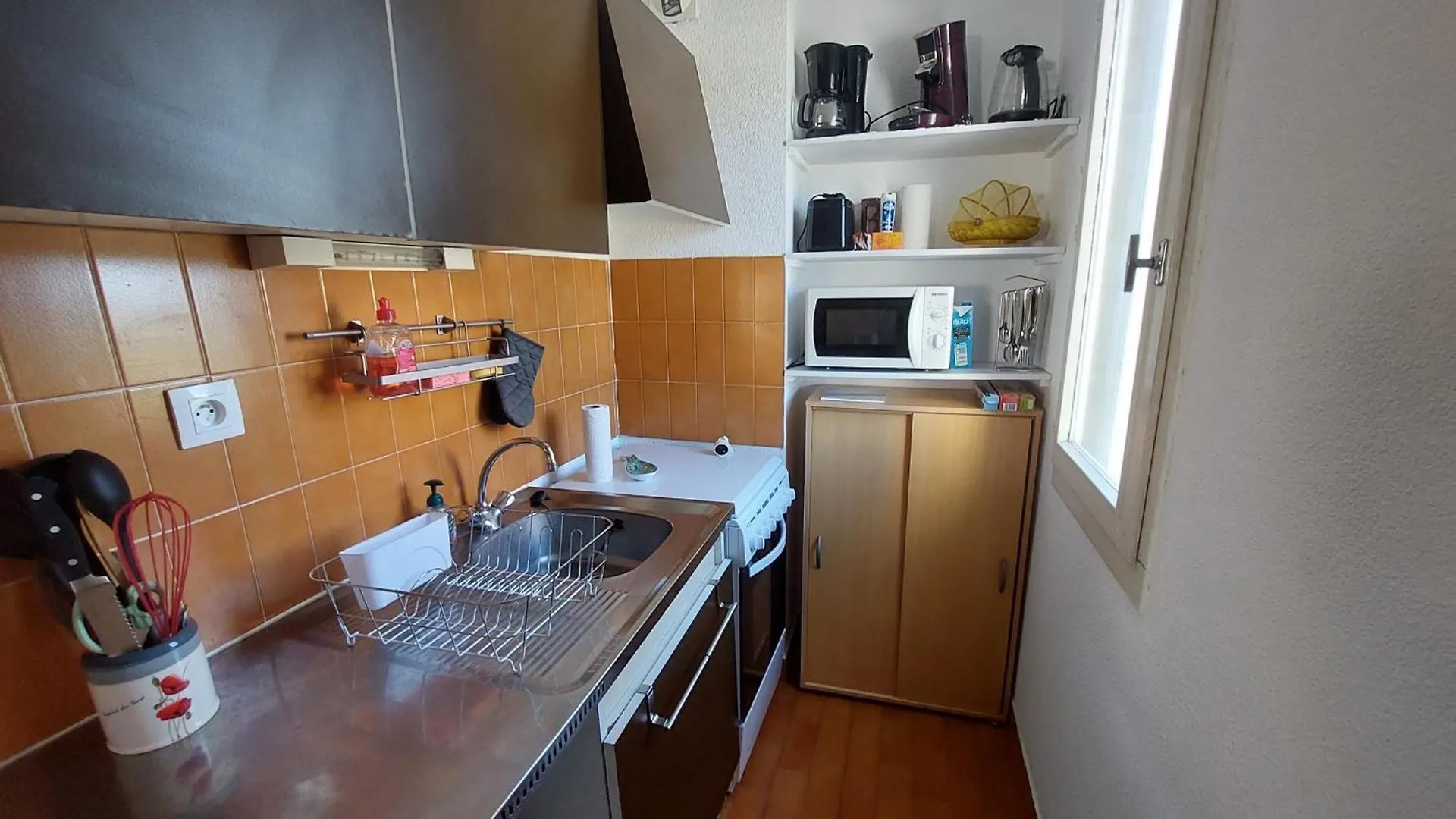Studio Cabine Pour 4, Proche Plage, Commerces Et Parking Prive - Fr-1-776-63 Argeles-sur-Mer
